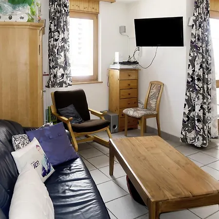Daire Mont-fort D1 By Interhome